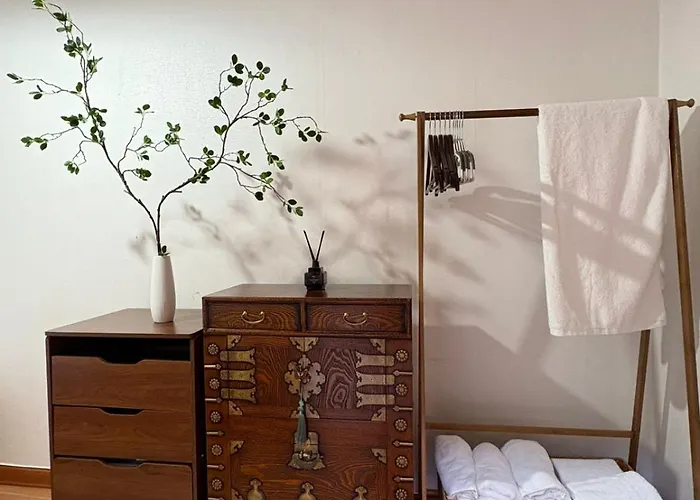 Dadok Hanok Comfort And Calm In The Heart Of Seoul