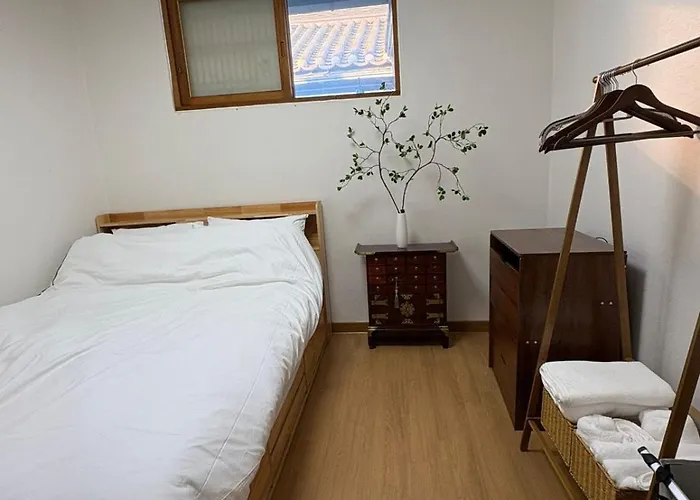 Ferienhaus Dadok Hanok Comfort And Calm In The Heart Of *