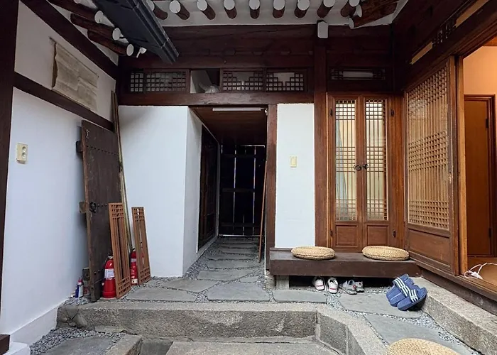Dadok Hanok Comfort And Calm In The Heart Of * Seoul