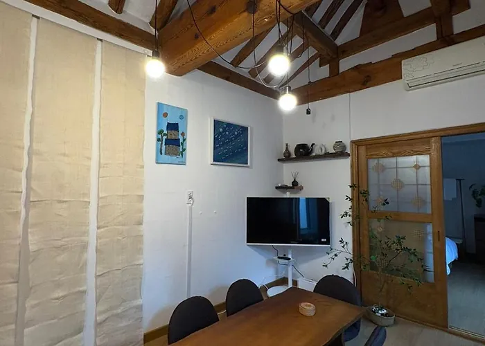 Dadok Hanok Comfort And Calm In The Heart Of Ferienhaus